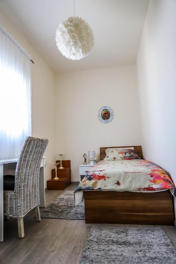 Apartman Veronika Ðakovo Esterno foto